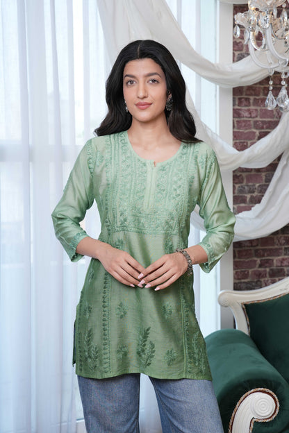 This kurta is made from Chanderi Silk and keep the body temperature cool. 