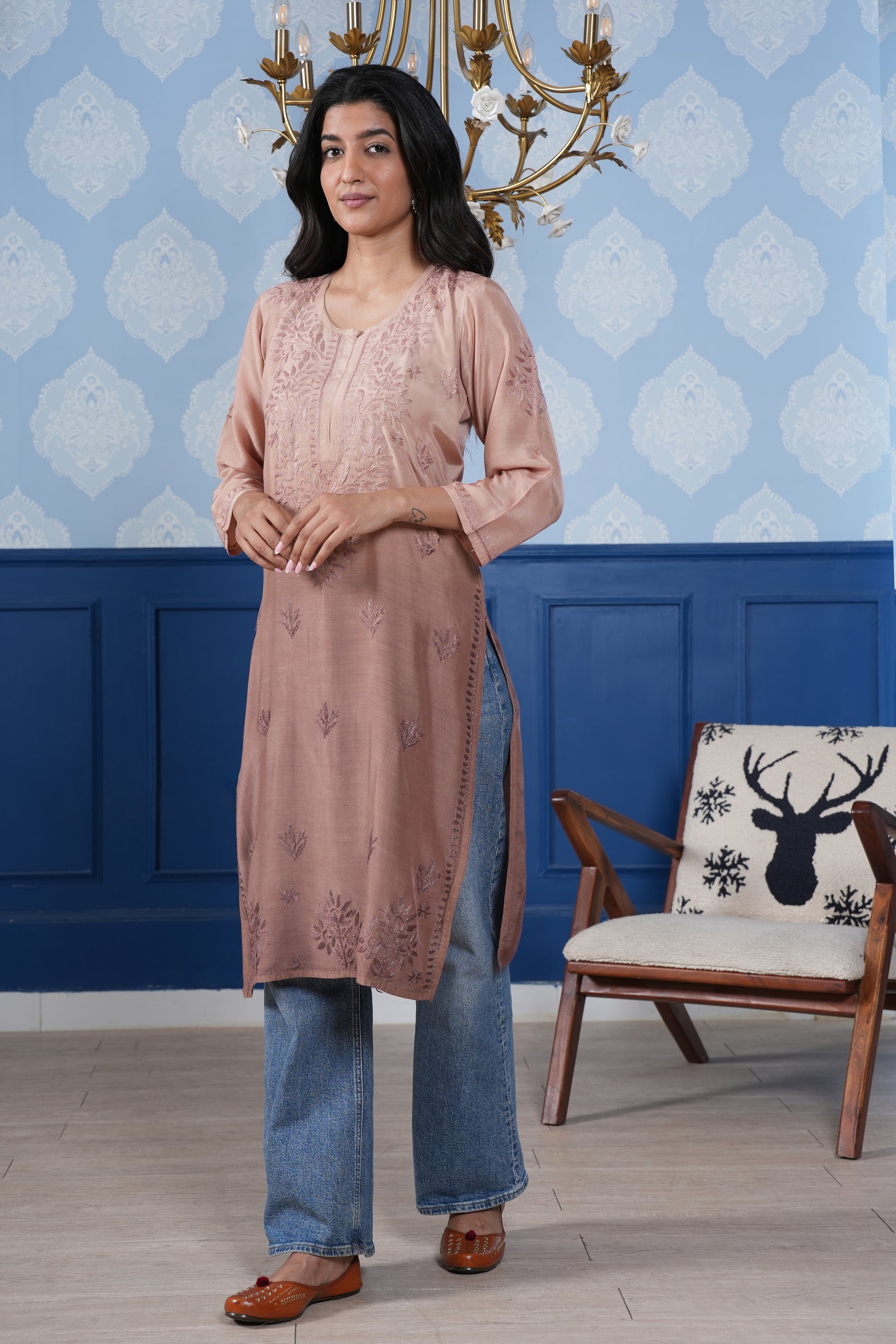 intricate brown ombre chikankari detailing enhances the kurta’s charm