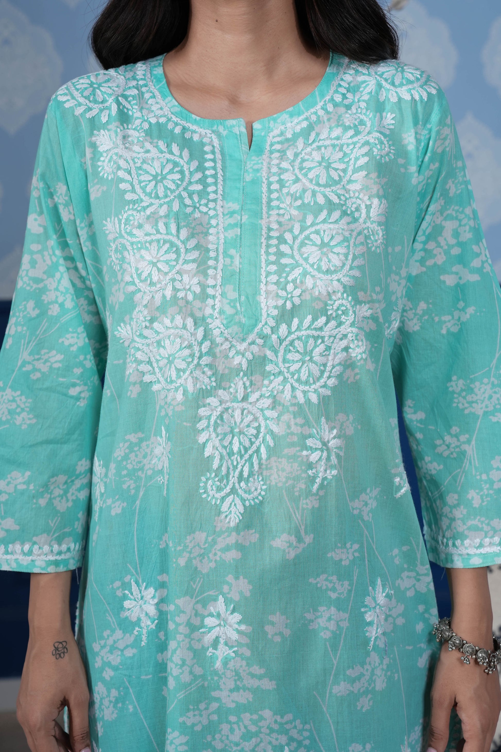 comfortable kurta this esemble is both chic and versatile.
