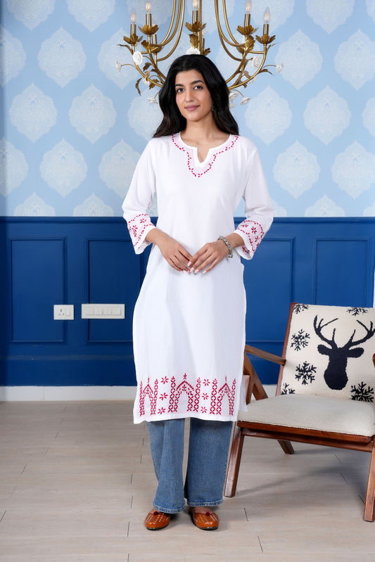 the intricate classic pink chikankari detailing enhances the kurta’s charm