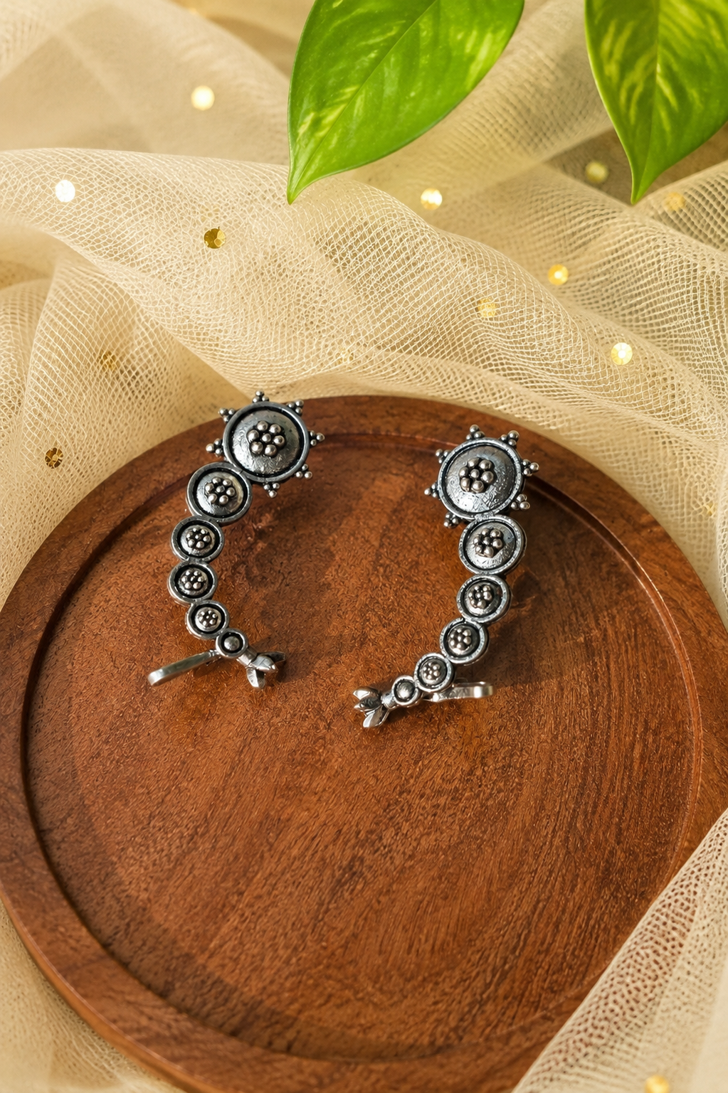 Asmi Oxidised Cuff Earring