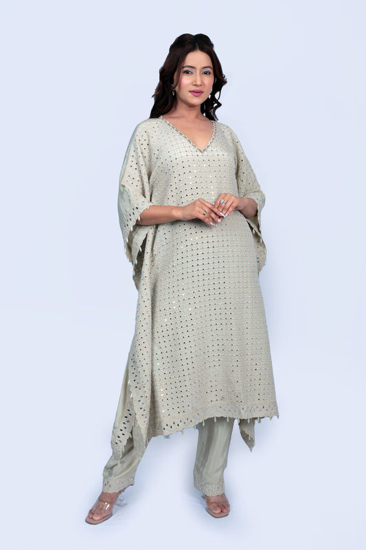 Luxurious kaftan set with surface embroidery