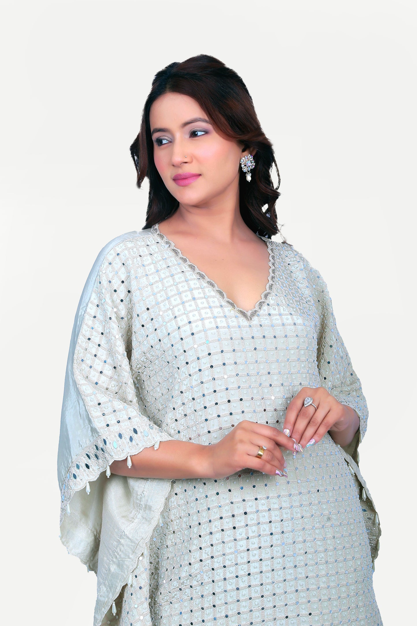 Luxurious kaftan set with surface embroidery