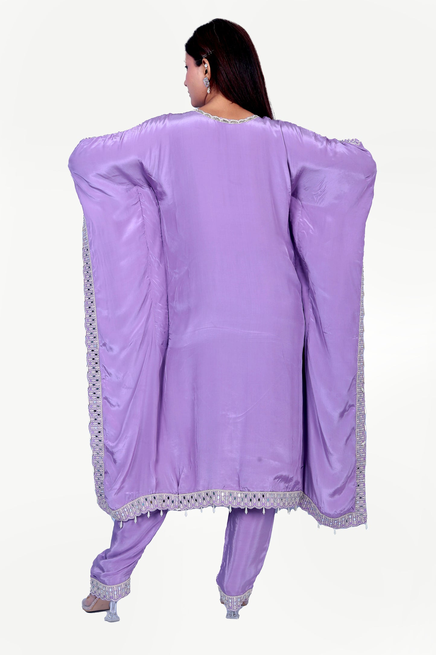 Luxurious kaftan set with surface embroidery