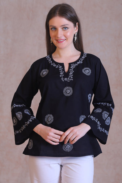 The poplin cotton short Kurta with Black chikankari embroidery 