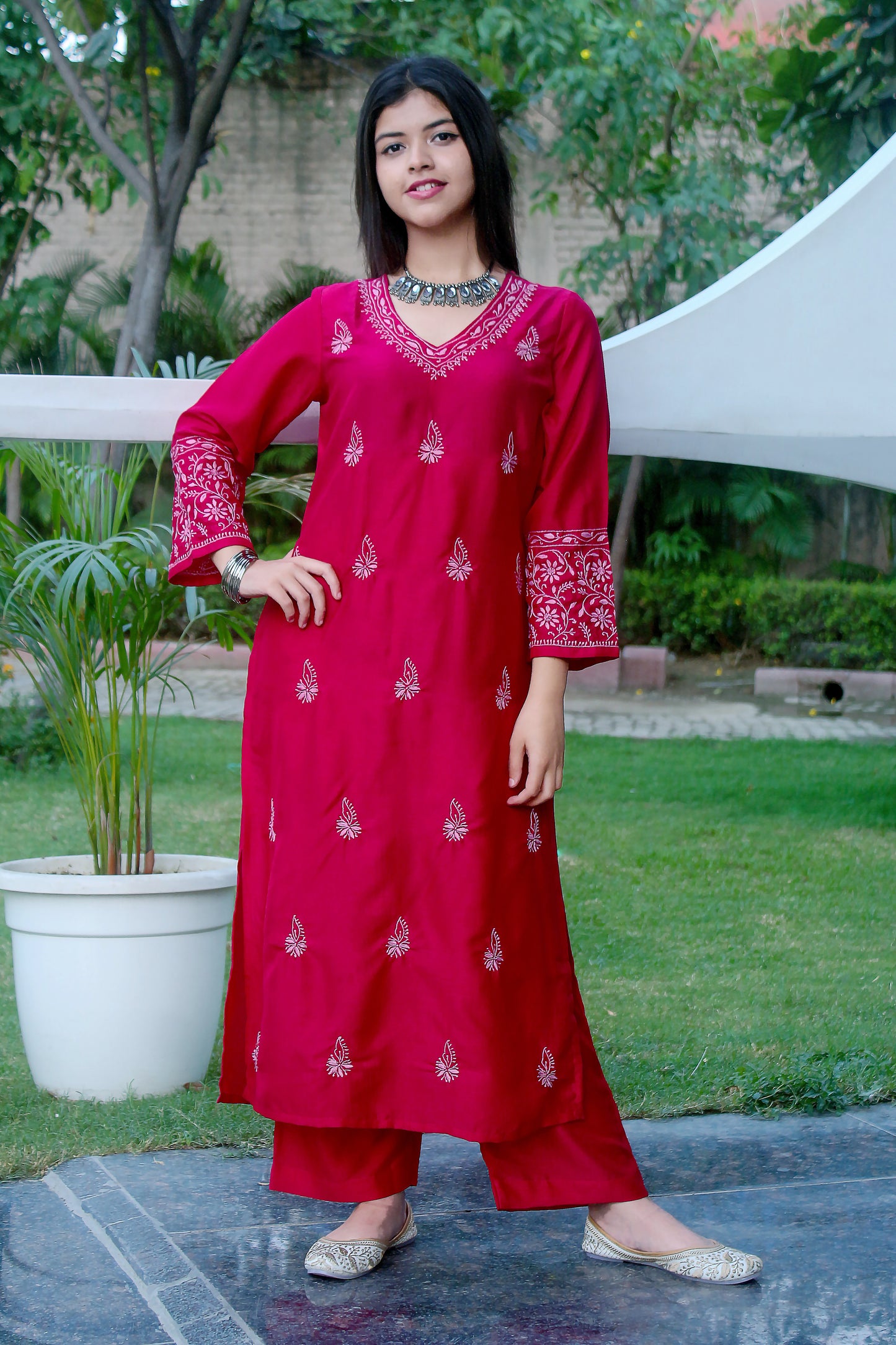 Pink Chikankari Kurta Set with Soft Pink Chikankari Embroidery – V Neck