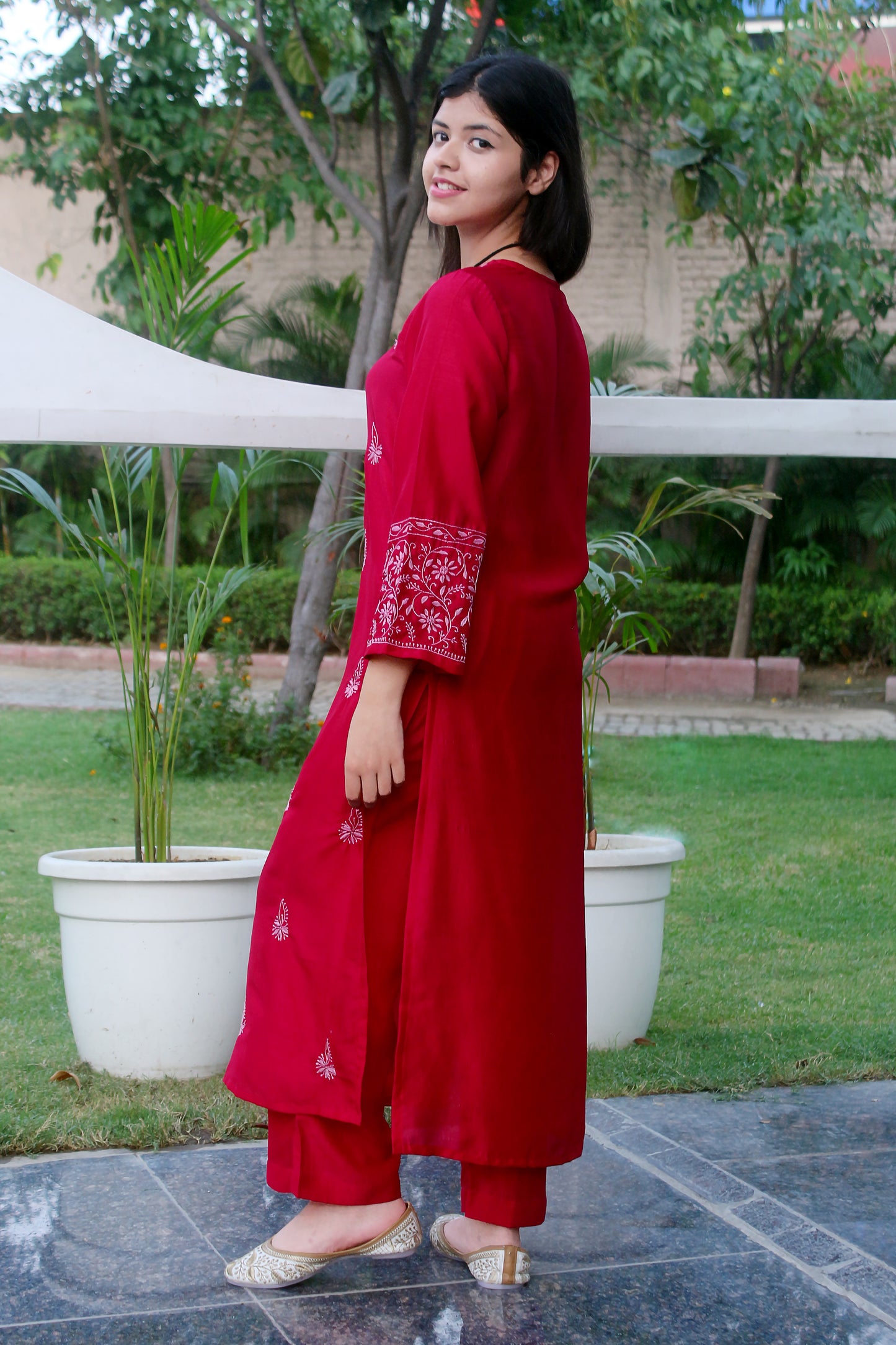 Pink Chikankari Kurta Set with Soft Pink Chikankari Embroidery – V Neck