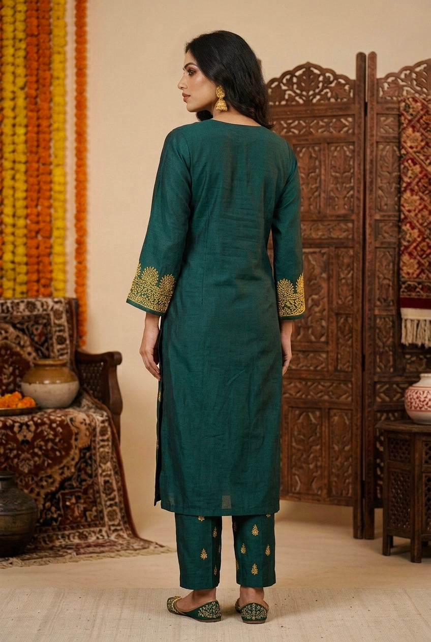 Rubika Chikankari Kurta Set- Green