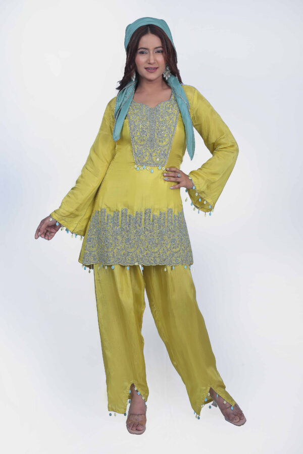 Yellow Short Kurti Co-ord Set With Pant And Blue Scarf - Image 4