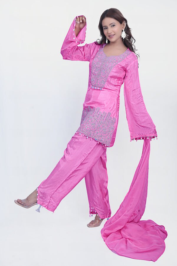 Pink Short Kurta Co-ord Set With Pant And Scarf - Image 2