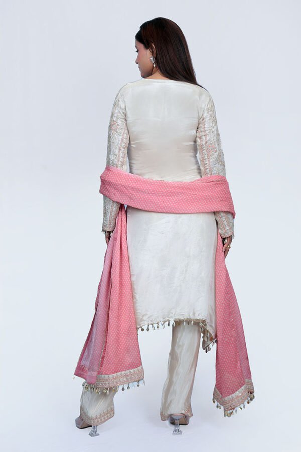 Off White Embellished Kurta Set With Dupatta - Image 3