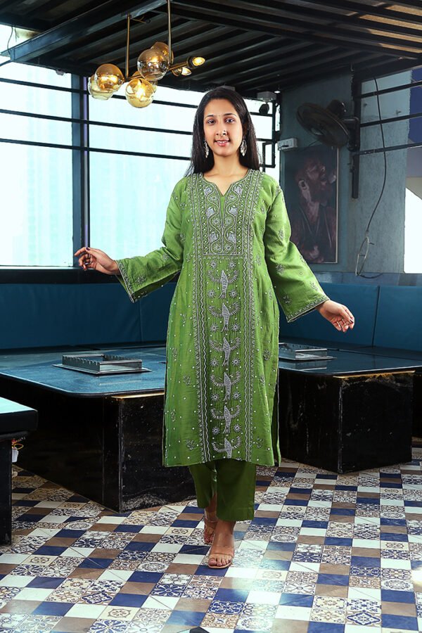 Henna green Mulchanderi fabric Kurta set with ddupatta and crepe pants.