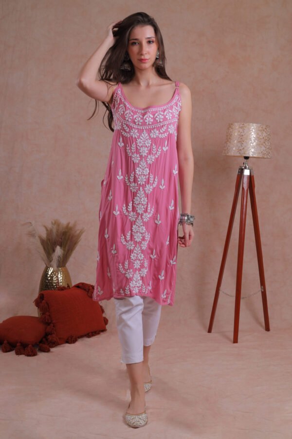 Noodle strap chikankari kurta is a perfect mix of modern charm and traditional.