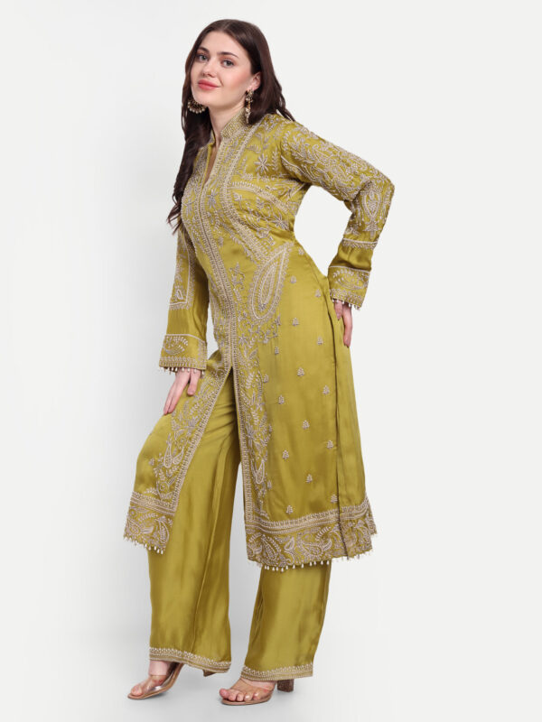 Green Kurta Set With Moti Work - Image 3