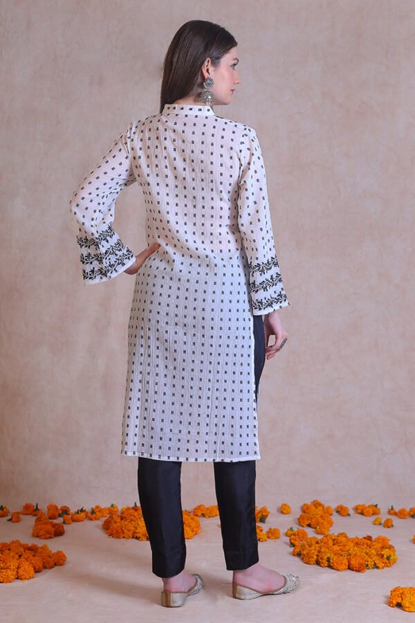 Black And White V-Neck Chikankari Kurta - Image 6