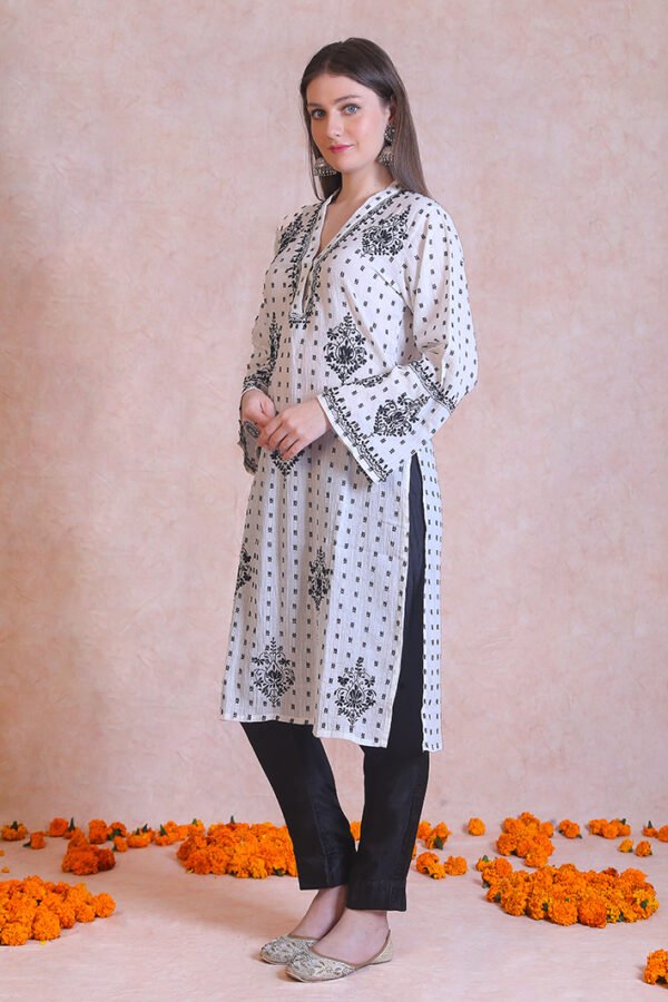 Black And White V-Neck Chikankari Kurta - Image 3