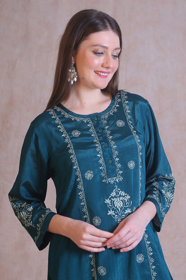 Green Chikankari Kurta Set - Image 5